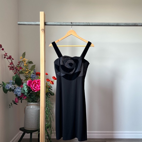 Diane Von Furstenberg Black Size 2 Cocktail Dress - Picture 3 of 7